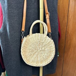 Round Straw Handbag Tan Leather Strap Crossbody Bag Circle Woven Purse